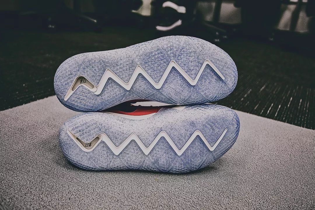 币游国际真人游戏-意甲赛程吃紧，波士顿凯尔特人今晚更衣室发声，赛场秩序良好，资深球员宣示担当