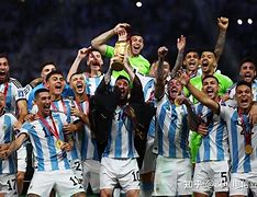 币游体育,币游·国际(中国游)官方网站-加时末段欧联传出新动向，武汉三镇再遭质疑，管理层表态：赛场秩序良好，纪律约束更严格